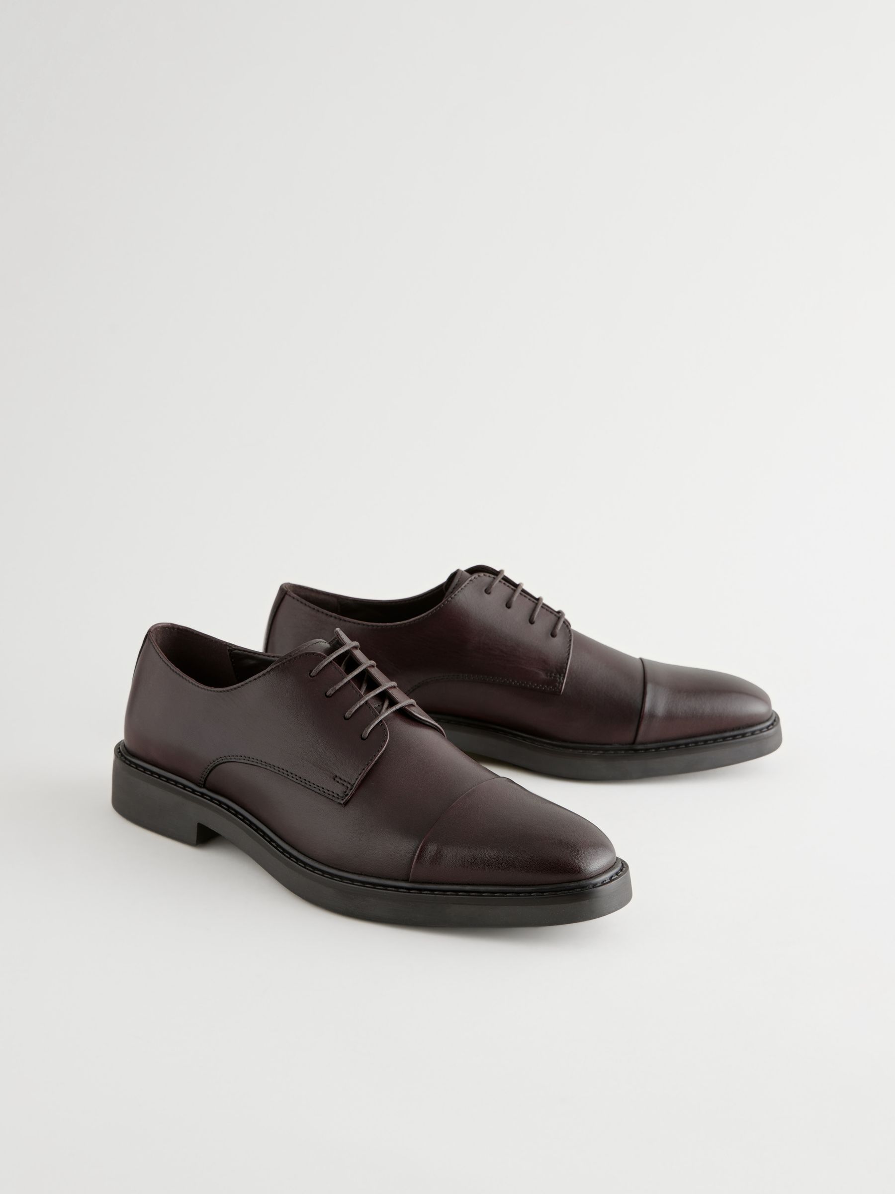 VER253 Brown Leather Toe Cap Shoes