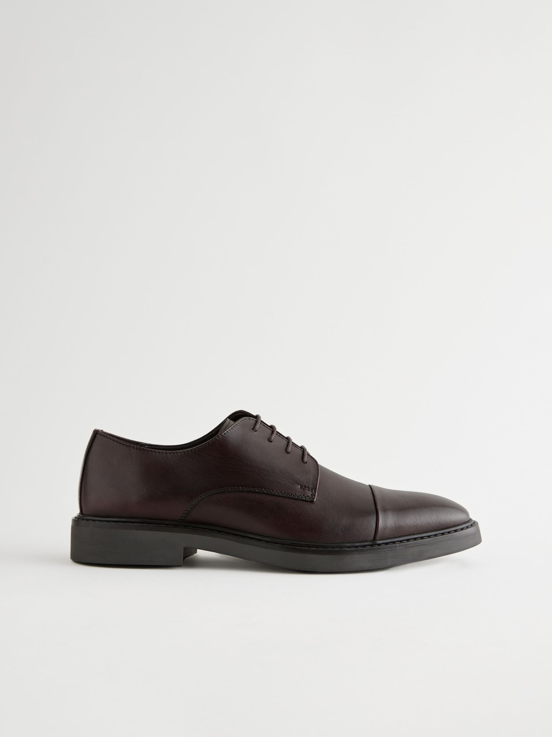 VER253 Brown Leather Toe Cap Shoes - Image 3